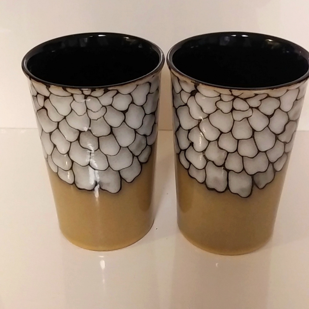 Coffee Mugs Gallery Stonewear  16oz set of two